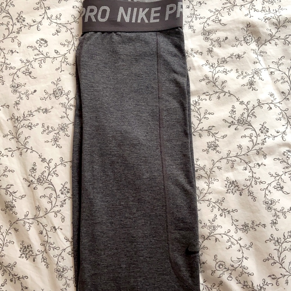 Nike Pro leggings dark gray